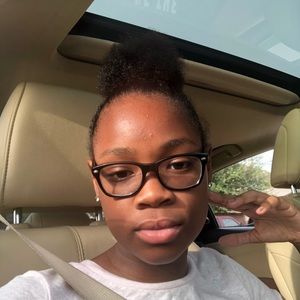 Meet your Posher, Aundria